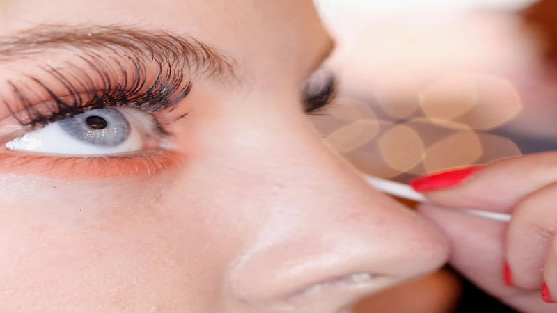 لیفت مژه در خانه با مواد طبیعی