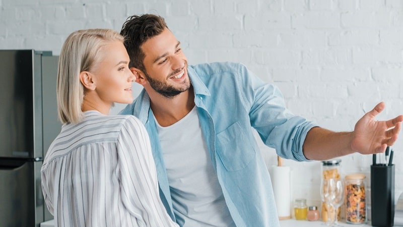 حرکات مردی که عاشق شماست