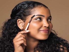 میکروبلیدینگ ابرو برای چه کسانی مناسب است