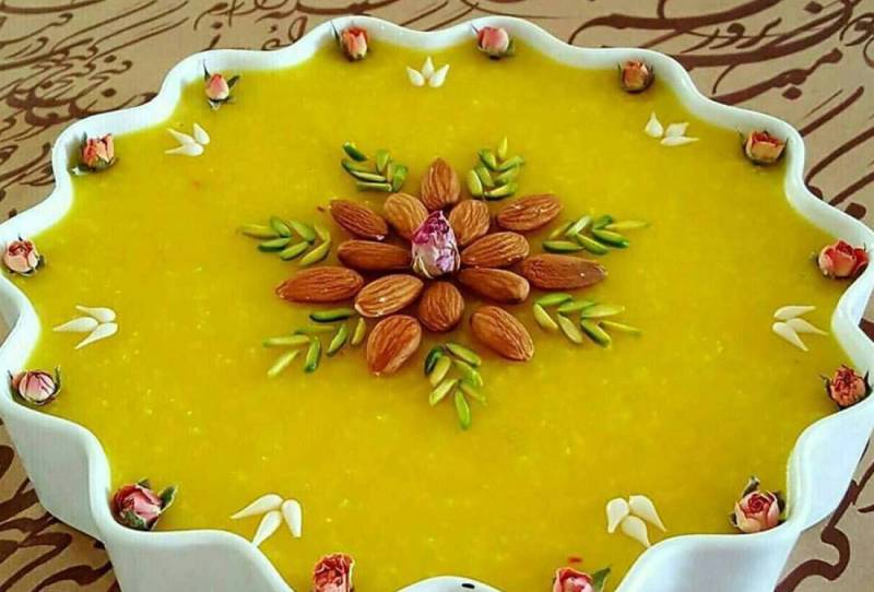استفاده از خلال بادام و پسته برای تزیین شله زرد