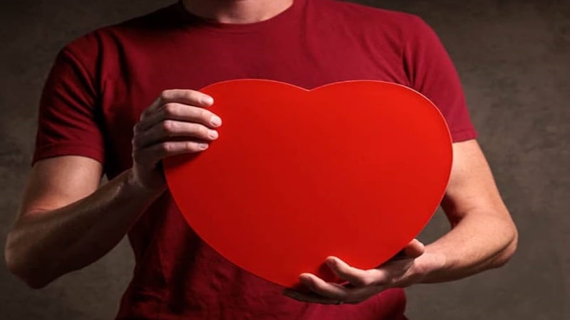 مرد عاشق چگونه حرف می‌ زند